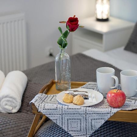 Apartamenty Platany Z Parkingiem By Noclegi Renters Колобжег Экстерьер фото