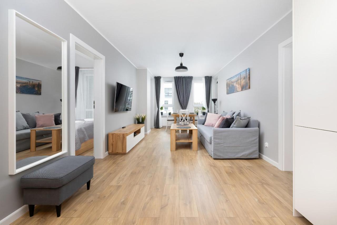 Apartamenty Platany Z Parkingiem By Noclegi Renters Колобжег Экстерьер фото