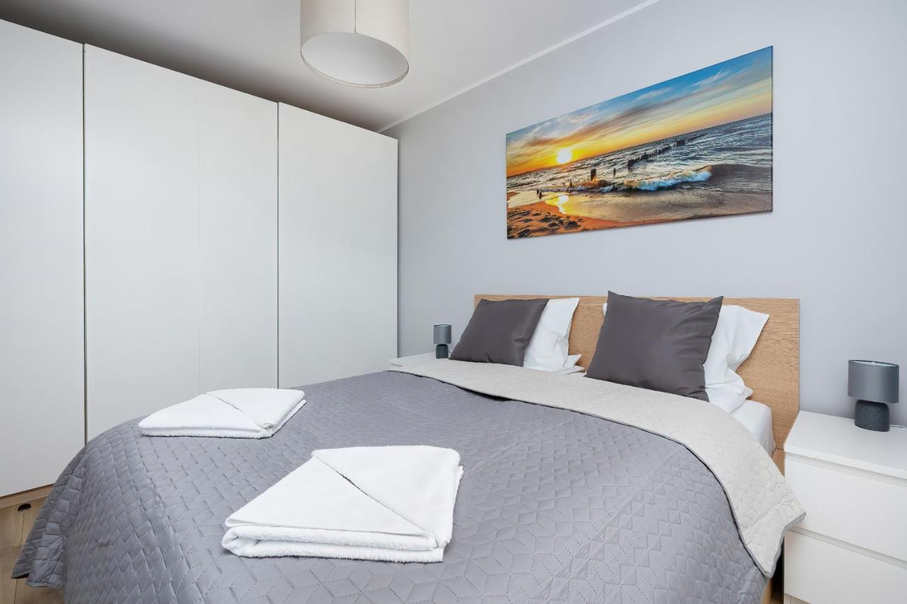 Apartamenty Platany Z Parkingiem By Noclegi Renters Колобжег Экстерьер фото